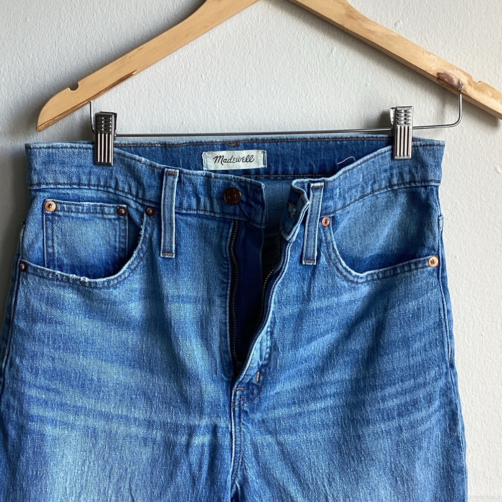 Madewell women’s Relaxed Jeans in Medium Blue Wash